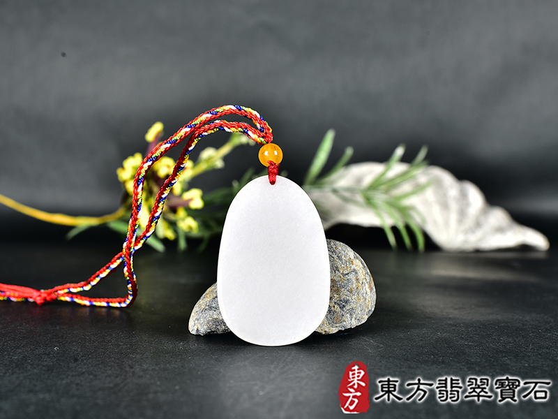 新疆白玉文殊菩薩項鍊玉珮(文殊菩薩:文殊菩薩牌新疆白玉文殊菩薩玉珮、新疆白玉文殊菩薩玉墜)。新疆白玉文殊菩薩,WS217。客製化訂做各種新疆白玉文殊菩薩吊墜玉珮項鍊。★附東方翡翠寶石保證卡 3.jpg