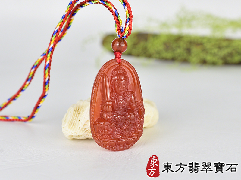 紅瑪瑙文殊菩薩項鍊玉珮(文殊菩薩:文殊菩薩牌紅瑪瑙文殊菩薩玉珮、紅瑪瑙文殊菩薩玉墜)。紅瑪瑙文殊菩薩,WS219。客製化訂做各種紅瑪瑙文殊菩薩吊墜玉珮項鍊。★附東方翡翠寶石保證卡 1.jpg