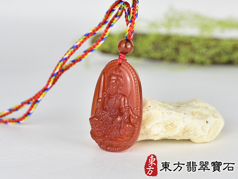 紅瑪瑙文殊菩薩項鍊玉珮(文殊菩薩:文殊菩薩牌紅瑪瑙文殊菩薩玉珮、紅瑪瑙文殊菩薩玉墜)。紅瑪瑙文殊菩薩,WS219。客製化訂做各種紅瑪瑙文殊菩薩吊墜玉珮項鍊。★附東方翡翠寶石保證卡 2.jpg