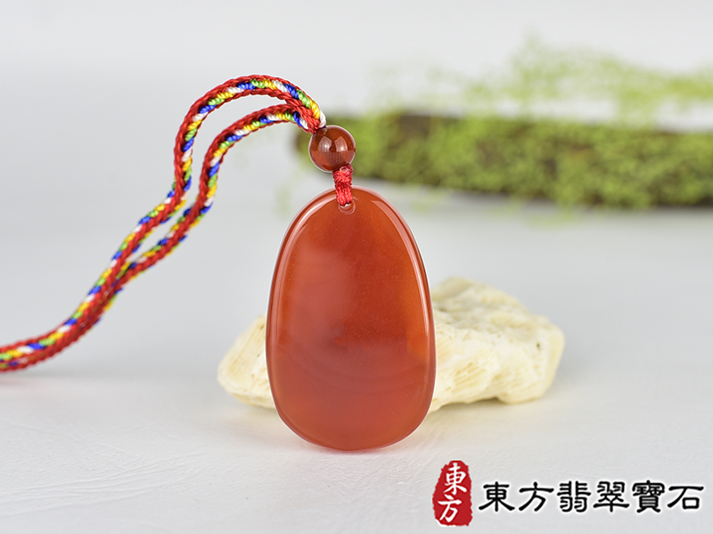 紅瑪瑙文殊菩薩項鍊玉珮(文殊菩薩:文殊菩薩牌紅瑪瑙文殊菩薩玉珮、紅瑪瑙文殊菩薩玉墜)。紅瑪瑙文殊菩薩,WS219。客製化訂做各種紅瑪瑙文殊菩薩吊墜玉珮項鍊。★附東方翡翠寶石保證卡 3.jpg