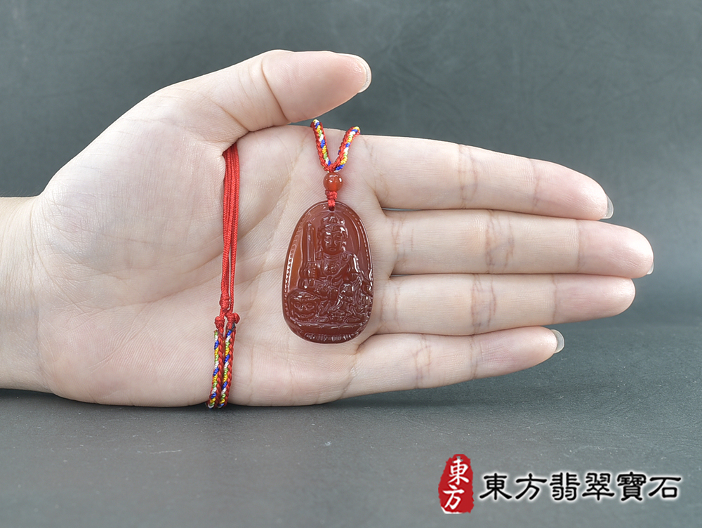 紅瑪瑙文殊菩薩項鍊玉珮(文殊菩薩:文殊菩薩牌紅瑪瑙文殊菩薩玉珮、紅瑪瑙文殊菩薩玉墜)。紅瑪瑙文殊菩薩,WS221。客製化訂做各種紅瑪瑙文殊菩薩吊墜玉珮項鍊。★附東方翡翠寶石保證卡 5.jpg