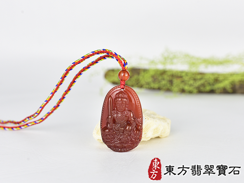 紅瑪瑙文殊菩薩項鍊玉珮(文殊菩薩:文殊菩薩牌紅瑪瑙文殊菩薩玉珮、紅瑪瑙文殊菩薩玉墜)。紅瑪瑙文殊菩薩,WS222。客製化訂做各種紅瑪瑙文殊菩薩吊墜玉珮項鍊。★附東方翡翠寶石保證卡 0.jpg