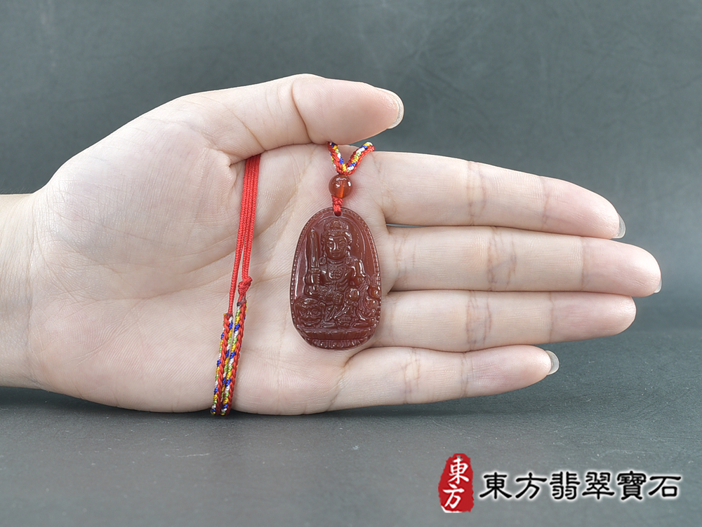 紅瑪瑙文殊菩薩項鍊玉珮(文殊菩薩:文殊菩薩牌紅瑪瑙文殊菩薩玉珮、紅瑪瑙文殊菩薩玉墜)。紅瑪瑙文殊菩薩,WS222。客製化訂做各種紅瑪瑙文殊菩薩吊墜玉珮項鍊。★附東方翡翠寶石保證卡 5.jpg