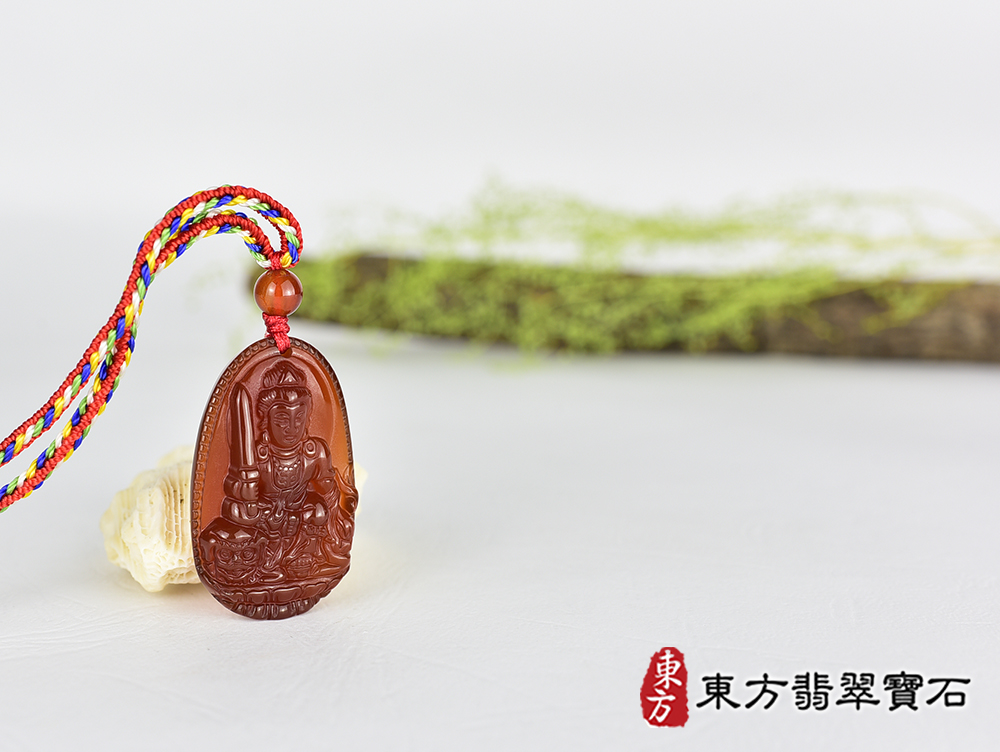 紅瑪瑙文殊菩薩項鍊玉珮(文殊菩薩:文殊菩薩牌紅瑪瑙文殊菩薩玉珮、紅瑪瑙文殊菩薩玉墜)。紅瑪瑙文殊菩薩,WS223。客製化訂做各種紅瑪瑙文殊菩薩吊墜玉珮項鍊。★附東方翡翠寶石保證卡 4.jpg