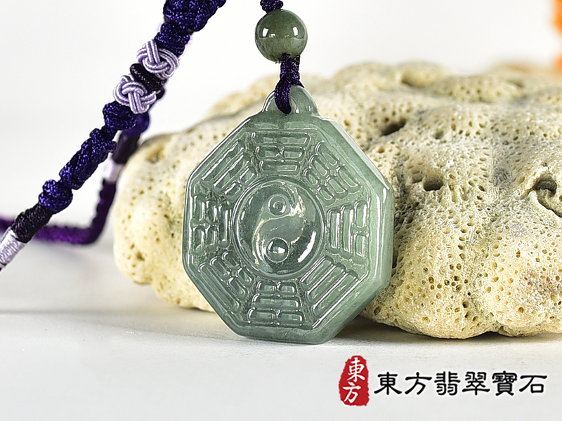 翡翠八卦項鍊玉珮(精工八卦太極,雙重八卦先天八卦和後天八卦:八卦牌A貨翡翠八卦玉珮、緬甸玉八卦玉墜)。八卦,ED504。訂做各種翡翠八卦吊墜玉珮項鍊。★附A貨翡翠雙證書 2.jpg