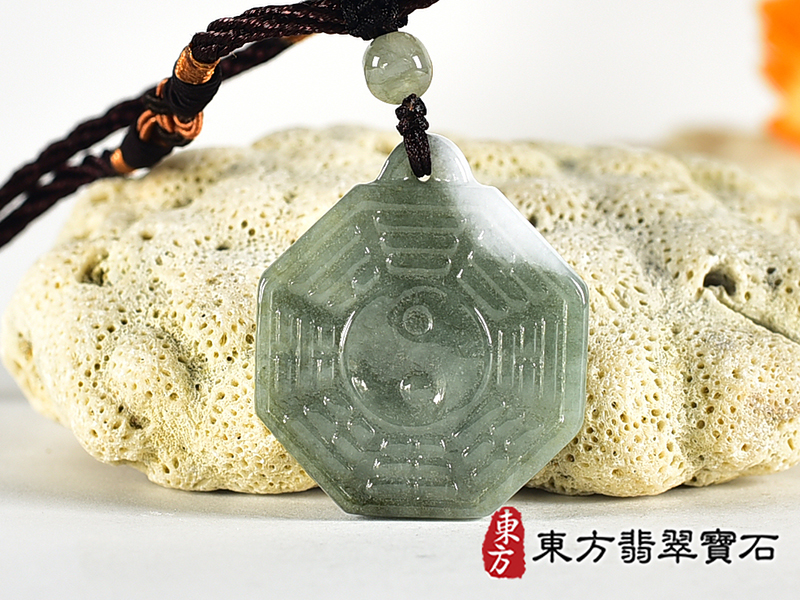 翡翠八卦項鍊玉珮(精工八卦太極,雙重八卦先天八卦和後天八卦:八卦牌A貨翡翠八卦玉珮、緬甸玉八卦玉墜)。八卦,ED508。訂做各種翡翠八卦吊墜玉珮項鍊。★附A貨翡翠雙證書 0.jpg