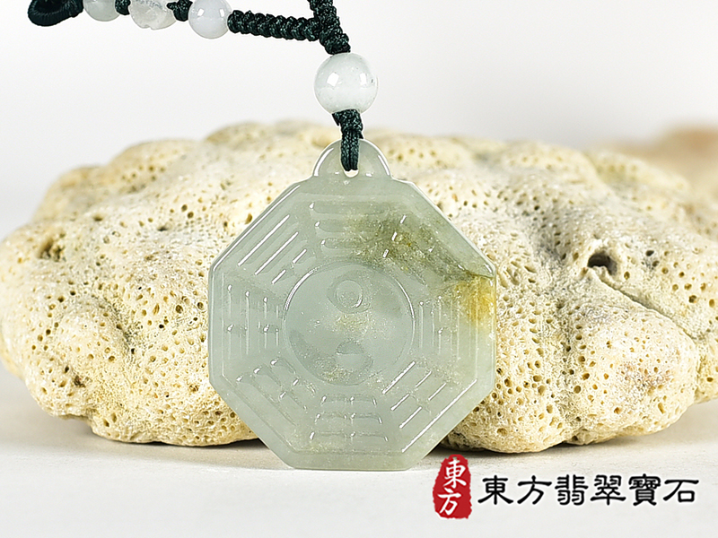 翡翠八卦項鍊玉珮(精工八卦太極,雙重八卦先天八卦和後天八卦:八卦牌A貨翡翠八卦玉珮、緬甸玉八卦玉墜)。八卦,ED510。訂做各種翡翠八卦吊墜玉珮項鍊。★附A貨翡翠雙證書 3.jpg