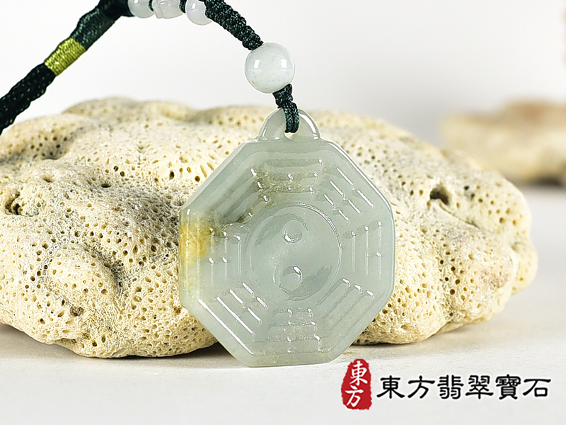 翡翠八卦項鍊玉珮(精工八卦太極,雙重八卦先天八卦和後天八卦:八卦牌A貨翡翠八卦玉珮、緬甸玉八卦玉墜)。八卦,ED510。訂做各種翡翠八卦吊墜玉珮項鍊。★附A貨翡翠雙證書 5.jpg