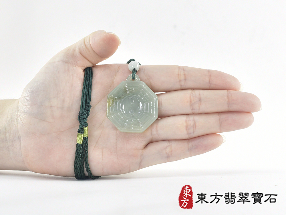 翡翠八卦項鍊玉珮(精工八卦太極,雙重八卦先天八卦和後天八卦:八卦牌A貨翡翠八卦玉珮、緬甸玉八卦玉墜)。八卦,ED510。訂做各種翡翠八卦吊墜玉珮項鍊。★附A貨翡翠雙證書 7.jpg