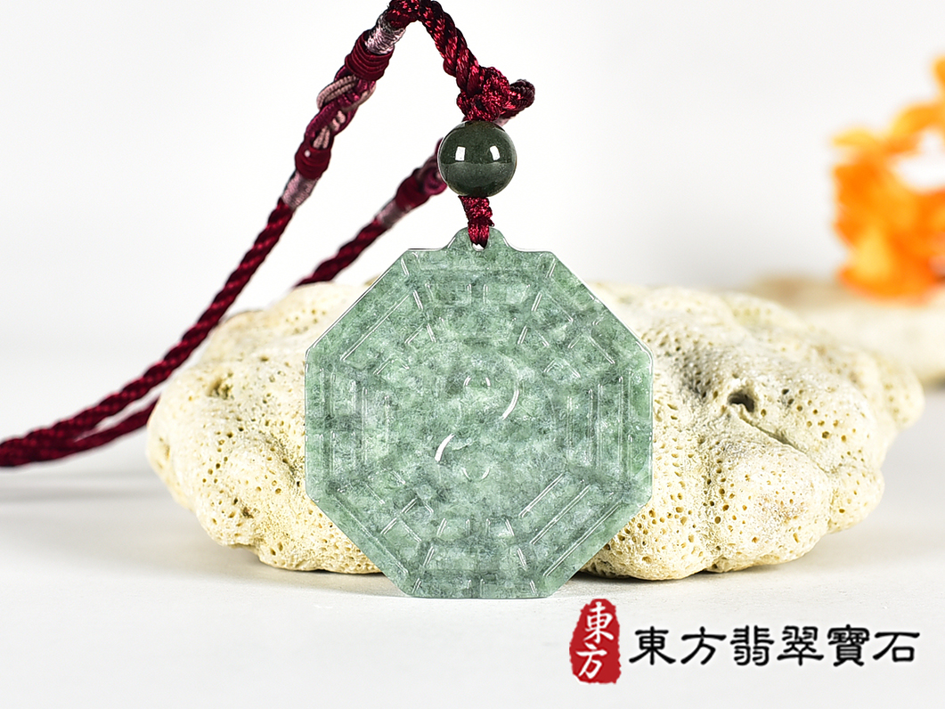翡翠八卦項鍊玉珮(精工八卦太極,雙重八卦先天八卦和後天八卦:八卦牌A貨翡翠八卦玉珮、緬甸玉八卦玉墜)。八卦,ED512。訂做各種翡翠八卦吊墜玉珮項鍊。★附A貨翡翠雙證書 0.jpg