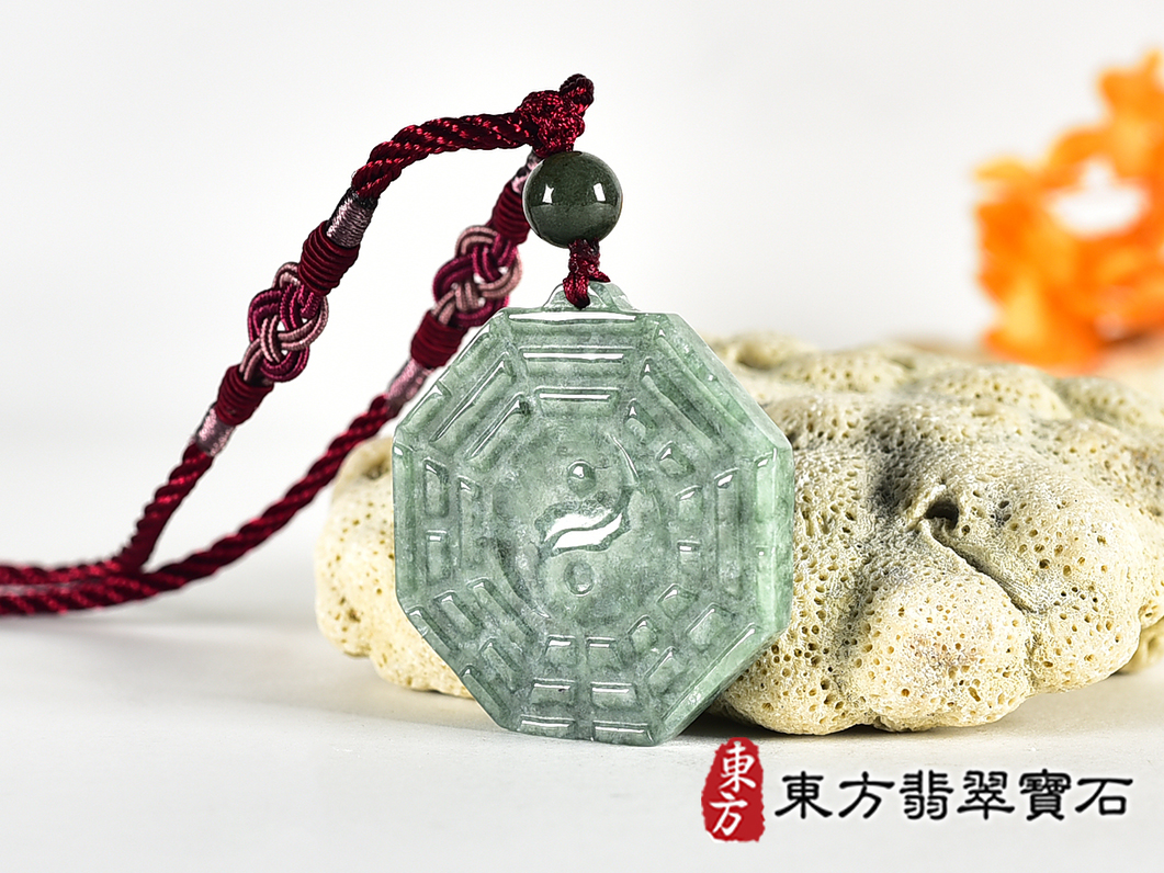 翡翠八卦項鍊玉珮(精工八卦太極,雙重八卦先天八卦和後天八卦:八卦牌A貨翡翠八卦玉珮、緬甸玉八卦玉墜)。八卦,ED512。訂做各種翡翠八卦吊墜玉珮項鍊。★附A貨翡翠雙證書 2.jpg