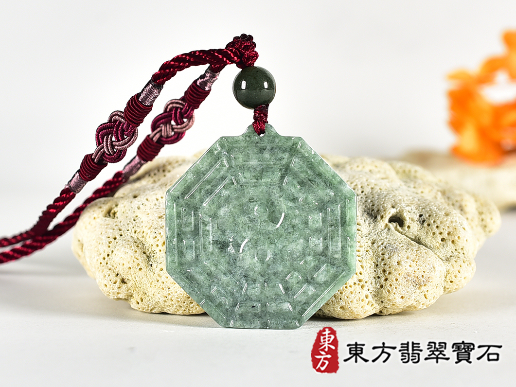 翡翠八卦項鍊玉珮(精工八卦太極,雙重八卦先天八卦和後天八卦:八卦牌A貨翡翠八卦玉珮、緬甸玉八卦玉墜)。八卦,ED512。訂做各種翡翠八卦吊墜玉珮項鍊。★附A貨翡翠雙證書 3.jpg