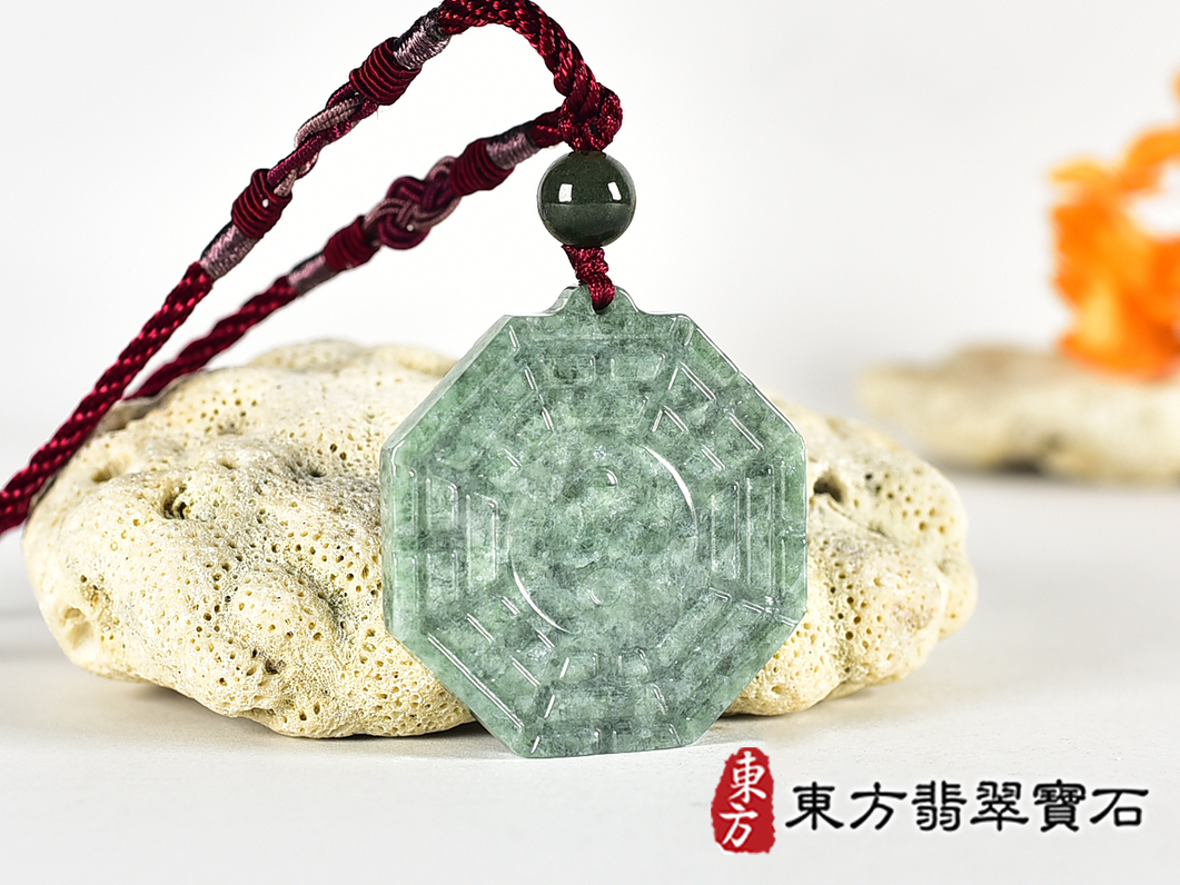 翡翠八卦項鍊玉珮(精工八卦太極,雙重八卦先天八卦和後天八卦:八卦牌A貨翡翠八卦玉珮、緬甸玉八卦玉墜)。八卦,ED512。訂做各種翡翠八卦吊墜玉珮項鍊。★附A貨翡翠雙證書 5.jpg