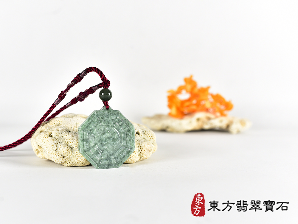 翡翠八卦項鍊玉珮(精工八卦太極,雙重八卦先天八卦和後天八卦:八卦牌A貨翡翠八卦玉珮、緬甸玉八卦玉墜)。八卦,ED512。訂做各種翡翠八卦吊墜玉珮項鍊。★附A貨翡翠雙證書 6.jpg