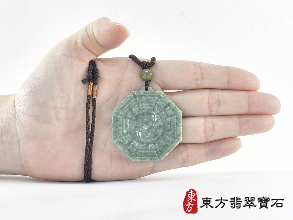 翡翠八卦項鍊玉珮(精工八卦太極,雙重八卦先天八卦和後天八卦:八卦牌A貨翡翠八卦玉珮、緬甸玉八卦玉墜)。八卦,ED514。訂做各種翡翠八卦吊墜玉珮項鍊。★附A貨翡翠雙證書 7.jpg