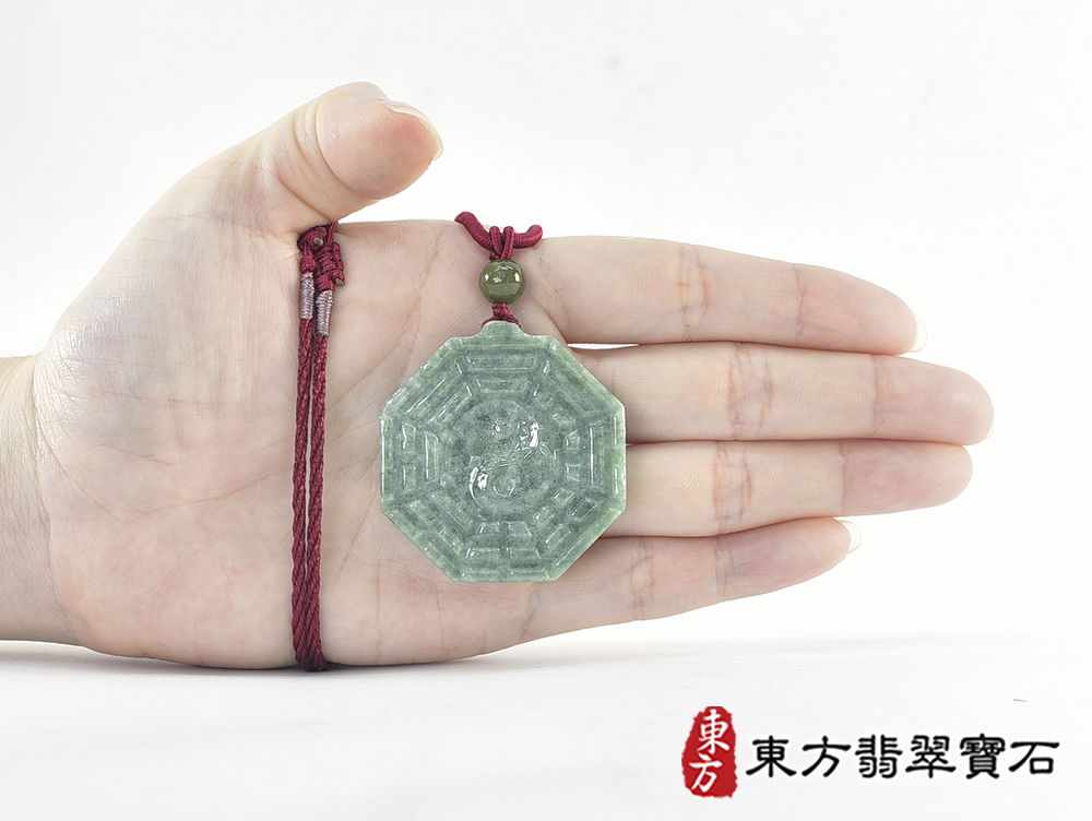 翡翠八卦項鍊玉珮(精工八卦太極,雙重八卦先天八卦和後天八卦:八卦牌A貨翡翠八卦玉珮、緬甸玉八卦玉墜)。八卦,ED517。訂做各種翡翠八卦吊墜玉珮項鍊。★附A貨翡翠雙證書 7.jpg