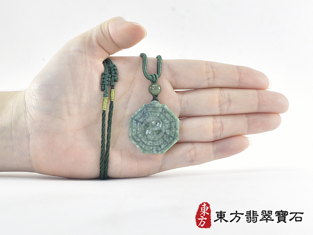 翡翠八卦項鍊玉珮(精工八卦太極,雙重八卦先天八卦和後天八卦:八卦牌A貨翡翠八卦玉珮、緬甸玉八卦玉墜)。八卦,ED532。訂做各種翡翠八卦吊墜玉珮項鍊。★附A貨翡翠雙證書 7.jpg