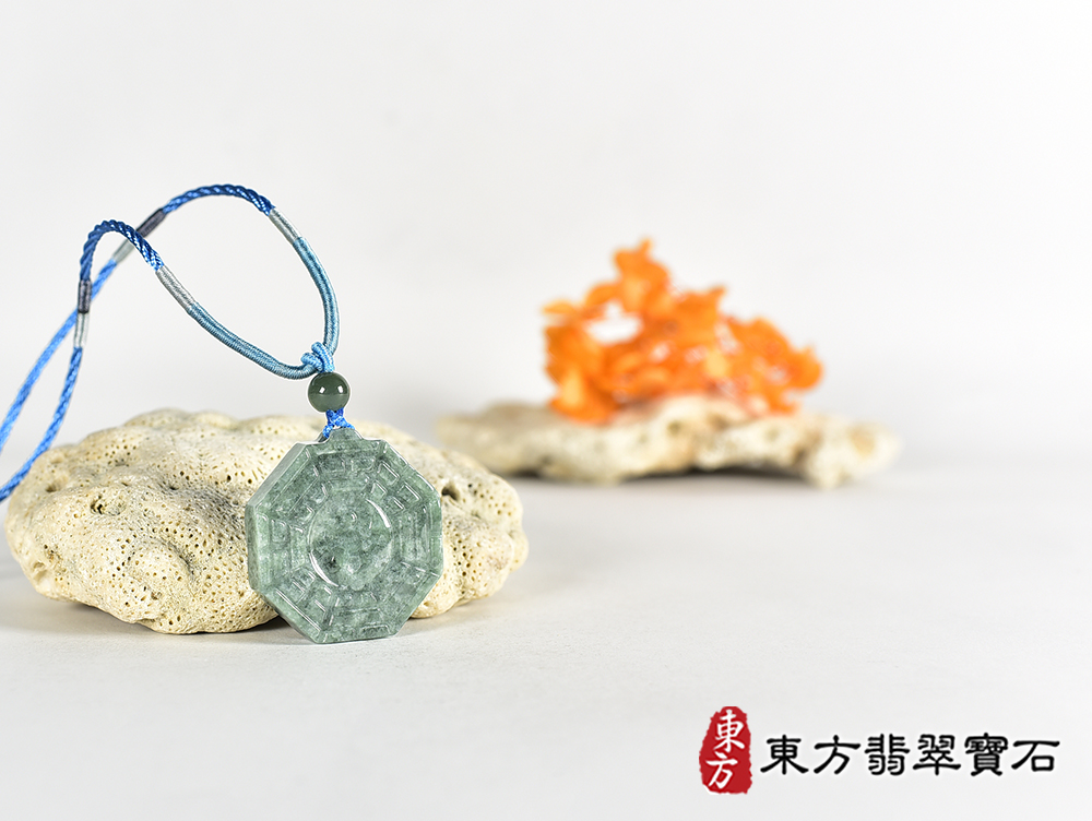 翡翠八卦項鍊玉珮(精工八卦太極,雙重八卦先天八卦和後天八卦:八卦牌A貨翡翠八卦玉珮、緬甸玉八卦玉墜)。八卦,ED536。訂做各種翡翠八卦吊墜玉珮項鍊。★附A貨翡翠雙證書 6.jpg