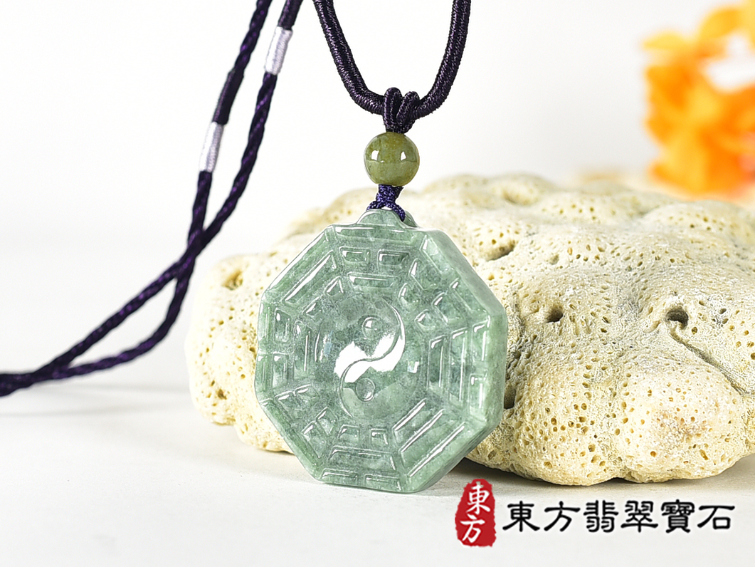 翡翠八卦項鍊玉珮(精工八卦太極,雙重八卦先天八卦和後天八卦:八卦牌A貨翡翠八卦玉珮、緬甸玉八卦玉墜)。八卦,ED555。訂做各種翡翠八卦吊墜玉珮項鍊。★附A貨翡翠雙證書 5.jpg