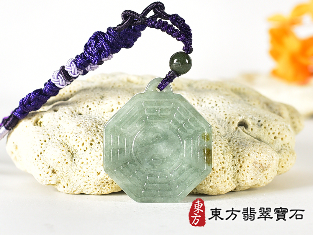 翡翠八卦項鍊玉珮(精工八卦太極,雙重八卦先天八卦和後天八卦:八卦牌A貨翡翠八卦玉珮、緬甸玉八卦玉墜)。八卦,ED567。訂做各種翡翠八卦吊墜玉珮項鍊。★附A貨翡翠雙證書 0.jpg