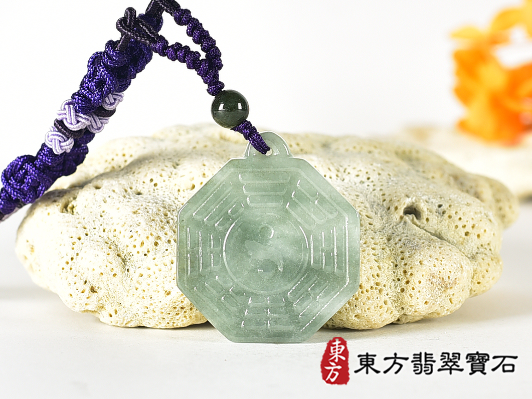 翡翠八卦項鍊玉珮(精工八卦太極,雙重八卦先天八卦和後天八卦:八卦牌A貨翡翠八卦玉珮、緬甸玉八卦玉墜)。八卦,ED567。訂做各種翡翠八卦吊墜玉珮項鍊。★附A貨翡翠雙證書 3.jpg