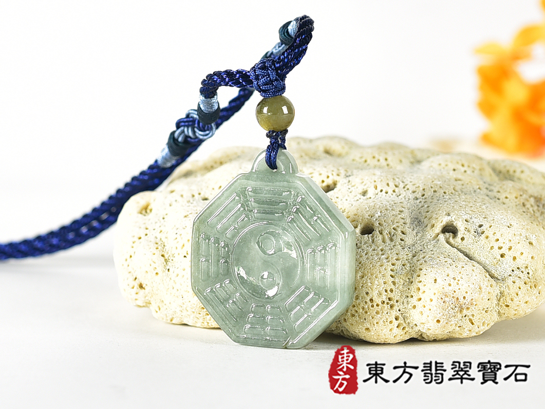 翡翠八卦項鍊玉珮(精工八卦太極,雙重八卦先天八卦和後天八卦:八卦牌A貨翡翠八卦玉珮、緬甸玉八卦玉墜)。八卦,ED568。訂做各種翡翠八卦吊墜玉珮項鍊。★附A貨翡翠雙證書 5.jpg