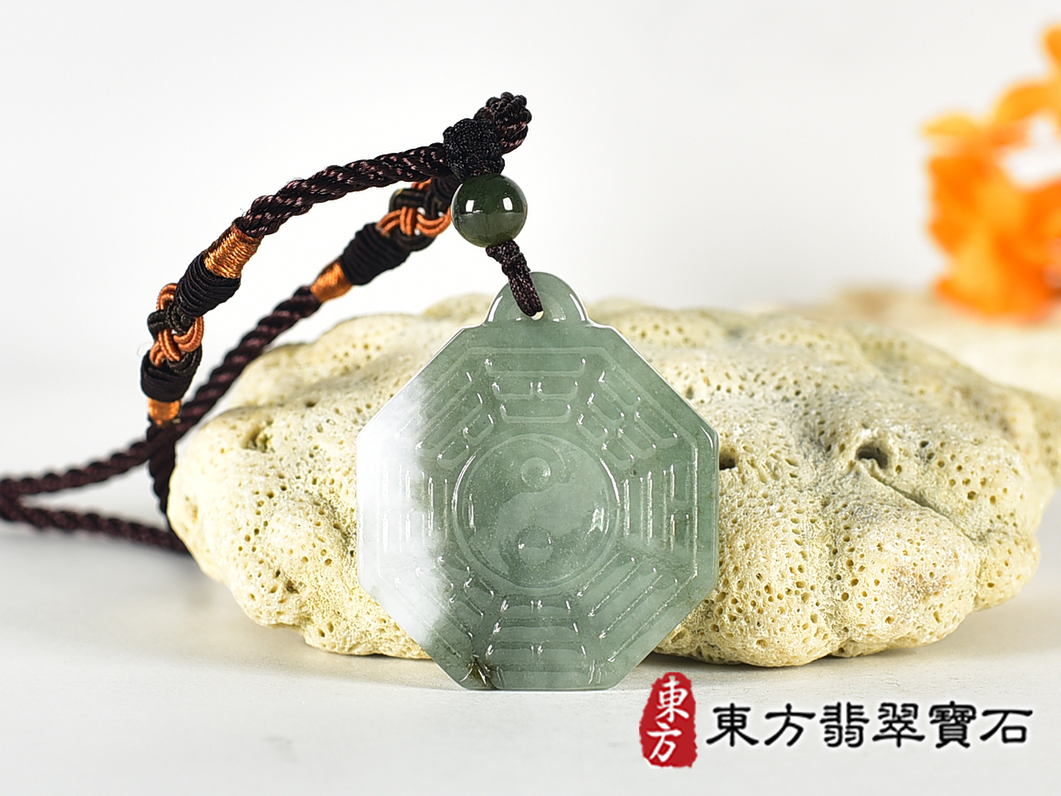 翡翠八卦項鍊玉珮(精工八卦太極,雙重八卦先天八卦和後天八卦:八卦牌A貨翡翠八卦玉珮、緬甸玉八卦玉墜)。八卦,ED569。訂做各種翡翠八卦吊墜玉珮項鍊。★附A貨翡翠雙證書 0.jpg