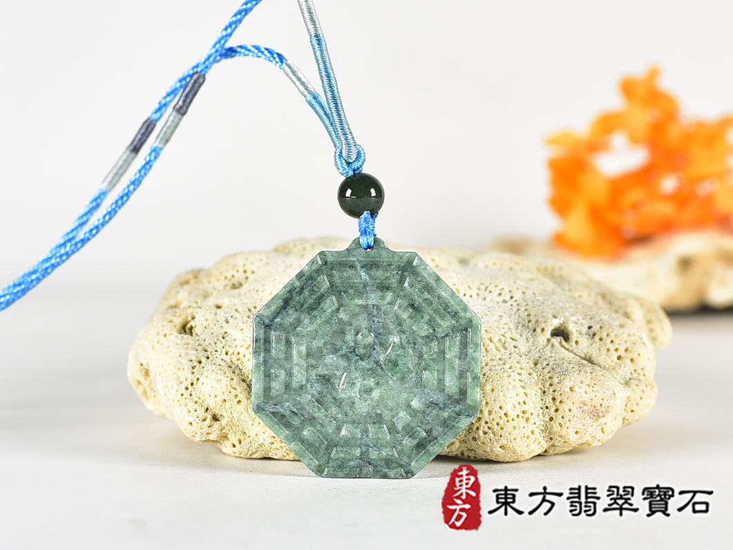 翡翠八卦項鍊玉珮(精工八卦太極,雙重八卦先天八卦和後天八卦:八卦牌A貨翡翠八卦玉珮、緬甸玉八卦玉墜)。八卦,ED579。訂做各種翡翠八卦吊墜玉珮項鍊。★附A貨翡翠雙證書 3.jpg