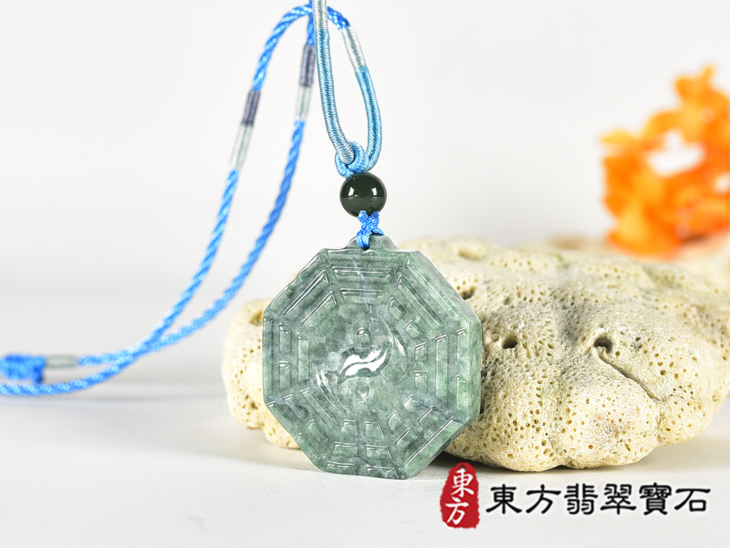 翡翠八卦項鍊玉珮(精工八卦太極,雙重八卦先天八卦和後天八卦:八卦牌A貨翡翠八卦玉珮、緬甸玉八卦玉墜)。八卦,ED579。訂做各種翡翠八卦吊墜玉珮項鍊。★附A貨翡翠雙證書 5.jpg