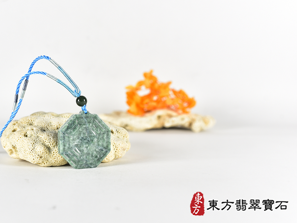 翡翠八卦項鍊玉珮(精工八卦太極,雙重八卦先天八卦和後天八卦:八卦牌A貨翡翠八卦玉珮、緬甸玉八卦玉墜)。八卦,ED579。訂做各種翡翠八卦吊墜玉珮項鍊。★附A貨翡翠雙證書 6.jpg