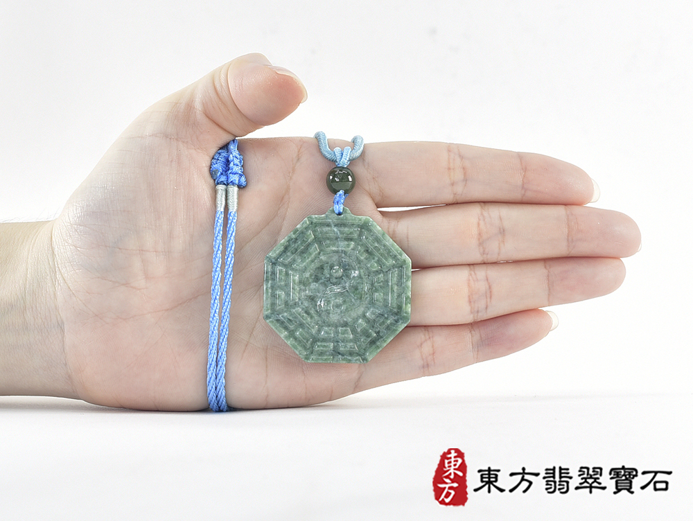 翡翠八卦項鍊玉珮(精工八卦太極,雙重八卦先天八卦和後天八卦:八卦牌A貨翡翠八卦玉珮、緬甸玉八卦玉墜)。八卦,ED579。訂做各種翡翠八卦吊墜玉珮項鍊。★附A貨翡翠雙證書 7.jpg