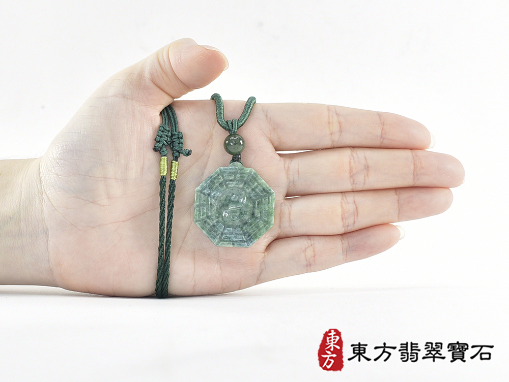 翡翠八卦項鍊玉珮(精工八卦太極,雙重八卦先天八卦和後天八卦:八卦牌A貨翡翠八卦玉珮、緬甸玉八卦玉墜)。八卦,ED592。訂做各種翡翠八卦吊墜玉珮項鍊。★附A貨翡翠雙證書 7.jpg
