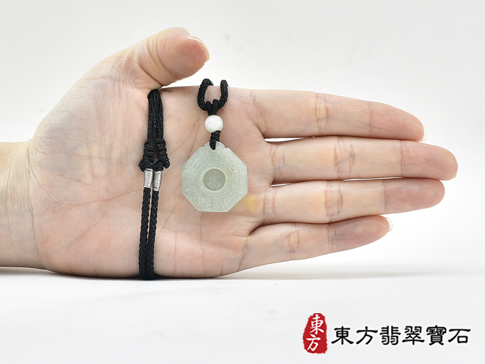 翡翠八卦項鍊玉珮(精工八卦太極,先天八卦:八卦牌A貨翡翠八卦玉珮、緬甸玉八卦玉墜)。八卦,ED645。訂做各種翡翠八卦吊墜玉珮項鍊。★附A貨翡翠雙證書 7.jpg
