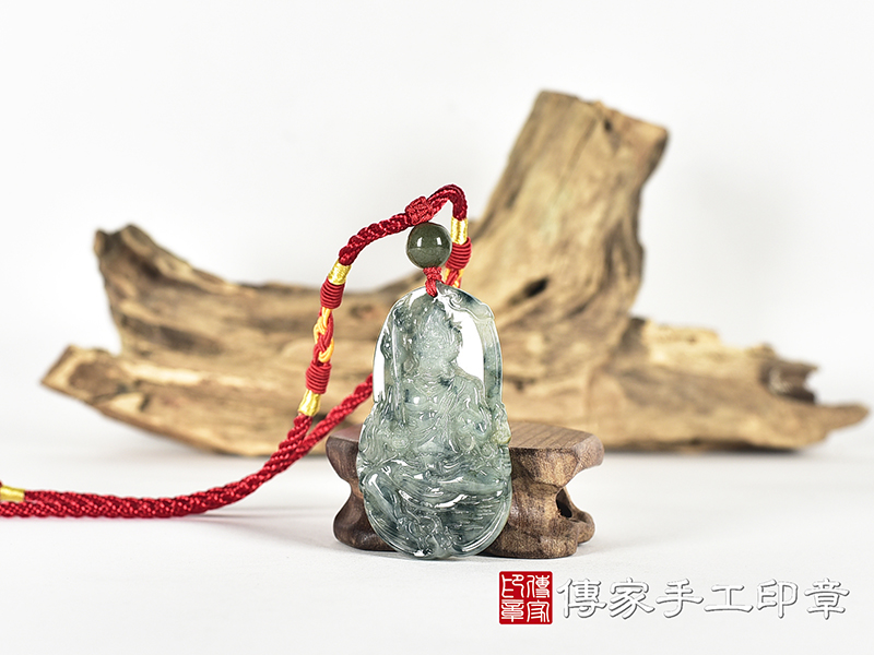 翡翠不動明王項鍊玉珮(不動明王:不動明王牌A貨翡翠不動明王玉珮、緬甸玉不動明王玉墜)。不動明王,FD856。客製化訂做各種翡翠不動明王吊墜玉珮項鍊。★附A貨翡翠雙證書 1.jpg