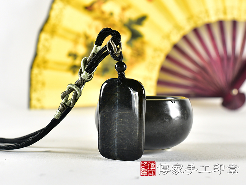 黑曜石平安無事牌項鍊玉珮(平安無事牌黑曜石福牌玉珮、黑曜石平安無事牌玉墜)。全黑黑曜石平安無事牌,FP070。客製化訂做各種黑曜石平安無事牌吊墜玉珮項鍊。★附東方翡翠寶石保證卡 5.jpg