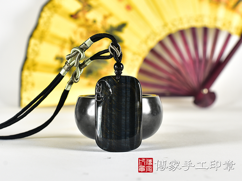 黑曜石平安無事牌項鍊玉珮(平安無事牌黑曜石福牌玉珮、黑曜石平安無事牌玉墜)。全黑黑曜石平安無事牌,FP071。客製化訂做各種黑曜石平安無事牌吊墜玉珮項鍊。★附東方翡翠寶石保證卡 0.jpg