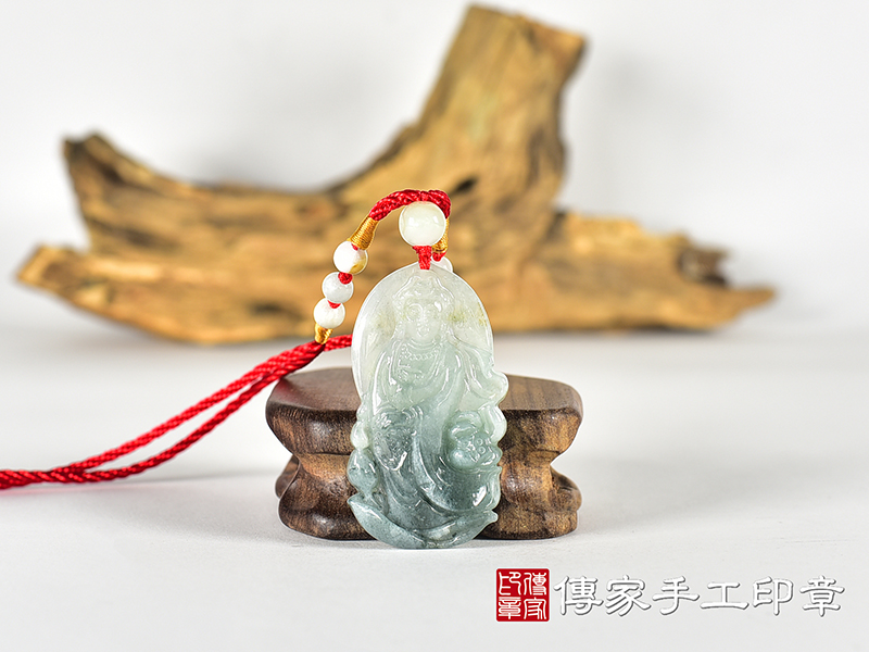 翡翠觀音項鍊玉珮(觀世音菩薩:觀音牌A貨翡翠觀音玉珮、緬甸玉觀世音菩薩玉墜)。觀音,GY2208。客製化訂做各種翡翠觀音吊墜玉珮項鍊。★附A貨翡翠雙證書 0.jpg