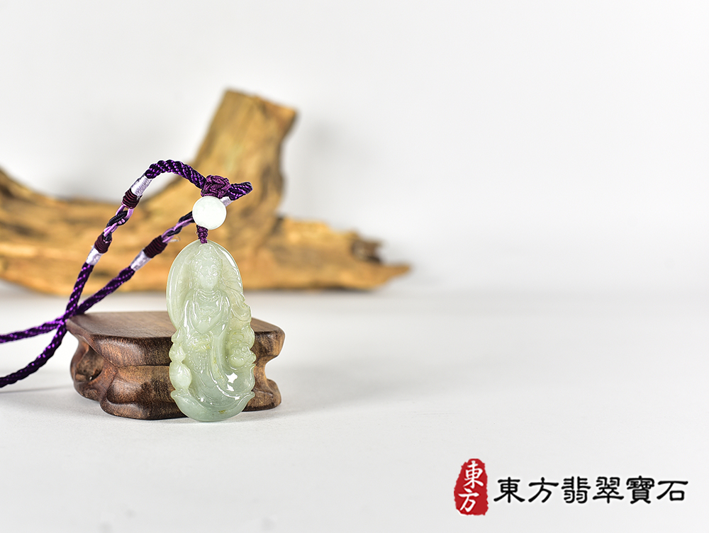 翡翠觀音項鍊玉珮(觀世音菩薩:觀音牌A貨翡翠觀音玉珮、緬甸玉觀世音菩薩玉墜)。觀音,GY2209。客製化訂做各種翡翠觀音吊墜玉珮項鍊。★附A貨翡翠雙證書 4.jpg