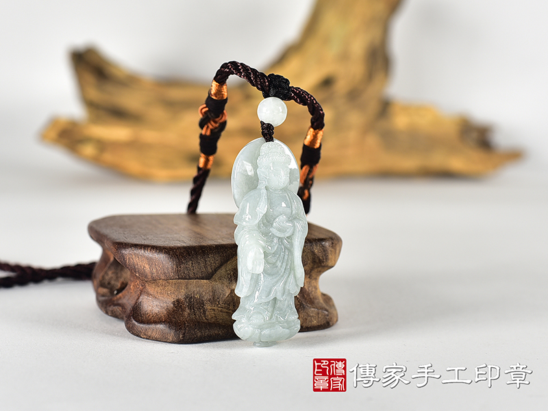 翡翠觀音項鍊玉珮(觀世音菩薩:觀音牌A貨翡翠觀音玉珮、緬甸玉觀世音菩薩玉墜)。觀音,GY2211。客製化訂做各種翡翠觀音吊墜玉珮項鍊。★附A貨翡翠雙證書 2.jpg