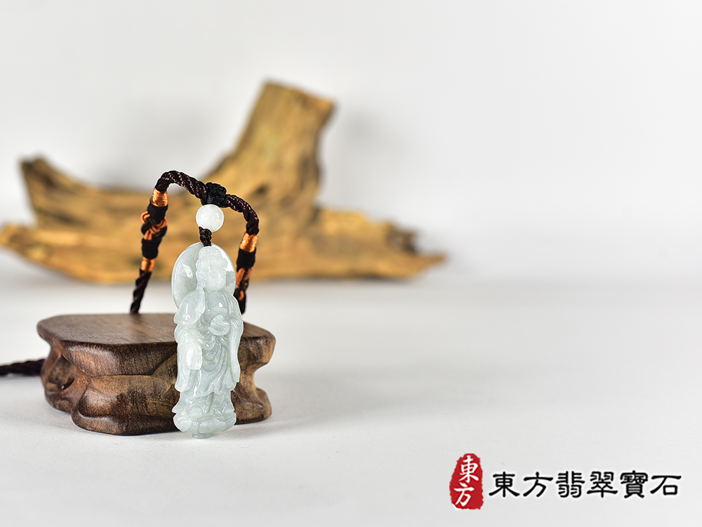 翡翠觀音項鍊玉珮(觀世音菩薩:觀音牌A貨翡翠觀音玉珮、緬甸玉觀世音菩薩玉墜)。觀音,GY2211。客製化訂做各種翡翠觀音吊墜玉珮項鍊。★附A貨翡翠雙證書 4.jpg