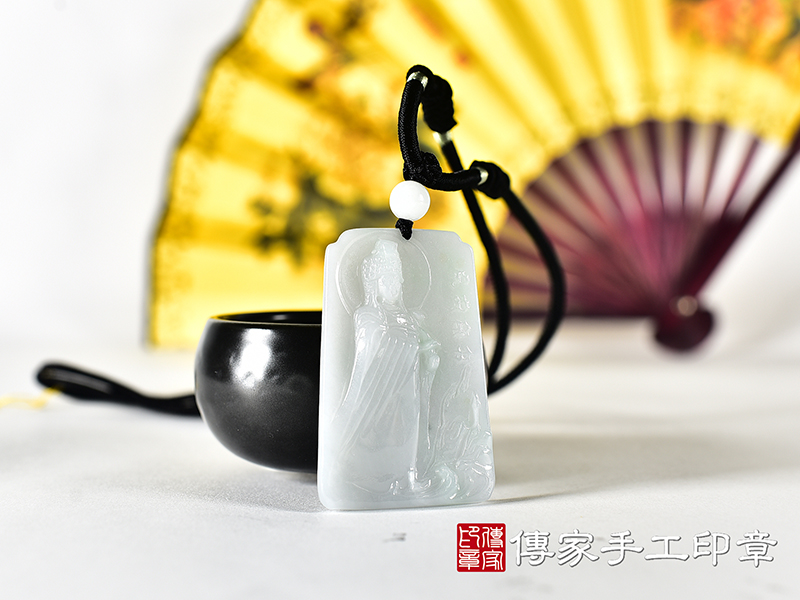翡翠觀音項鍊玉珮(觀世音菩薩:觀音牌A貨翡翠觀音玉珮、緬甸玉觀世音菩薩玉墜)。觀音,GY2214。客製化訂做各種翡翠觀音吊墜玉珮項鍊。★附A貨翡翠雙證書 2.jpg