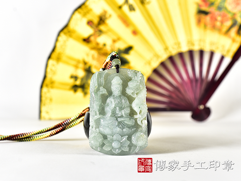 翡翠觀音項鍊玉珮(觀世音菩薩:觀音牌A貨翡翠觀音玉珮、緬甸玉觀世音菩薩玉墜)。觀音,GY2216。客製化訂做各種翡翠觀音吊墜玉珮項鍊。★附A貨翡翠雙證書 0.jpg