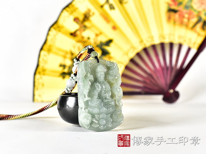 翡翠觀音項鍊玉珮(觀世音菩薩:觀音牌A貨翡翠觀音玉珮、緬甸玉觀世音菩薩玉墜)。觀音,GY2216。客製化訂做各種翡翠觀音吊墜玉珮項鍊。★附A貨翡翠雙證書 2.jpg