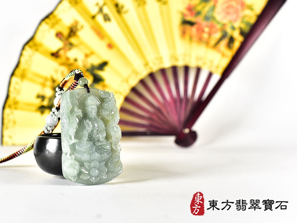 翡翠觀音項鍊玉珮(觀世音菩薩:觀音牌A貨翡翠觀音玉珮、緬甸玉觀世音菩薩玉墜)。觀音,GY2216。客製化訂做各種翡翠觀音吊墜玉珮項鍊。★附A貨翡翠雙證書 4.jpg