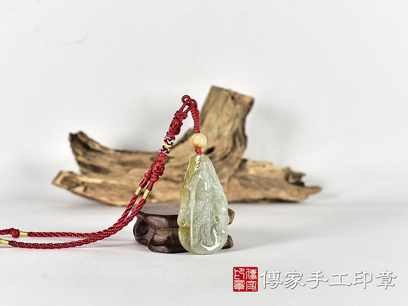 翡翠關公項鍊玉珮(關聖帝君:關公牌A貨翡翠關公玉珮、緬甸玉關公玉墜)。關公,KG795。客製化訂做各種翡翠關公吊墜玉珮項鍊。★附A貨翡翠雙證書 2.jpg