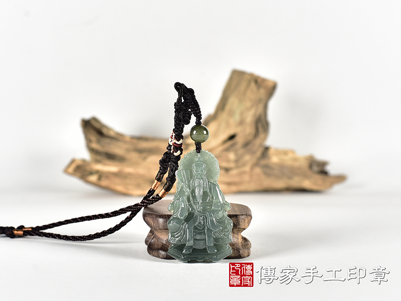 三清祖師玉清天尊、元始天尊項鍊玉珮(元始天尊、玉青天尊A貨翡翠玉珮、緬甸玉玉青天尊玉墜)。細豆種元始天尊,KN293。客製化訂做各種翡翠玉青天尊吊墜玉珮項鍊。★附A貨翡翠雙證書 0.jpg