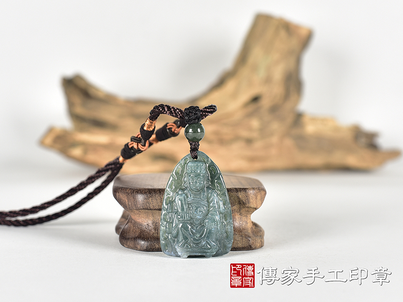 水草玉媽祖項鍊玉珮(天上聖母:媽祖牌水草玉媽祖玉珮、水草玉媽祖玉墜)。水草玉媽祖,MD343。客製化訂做各種水草玉媽祖吊墜玉珮項鍊。★附東方翡翠寶石保證卡 0.jpg