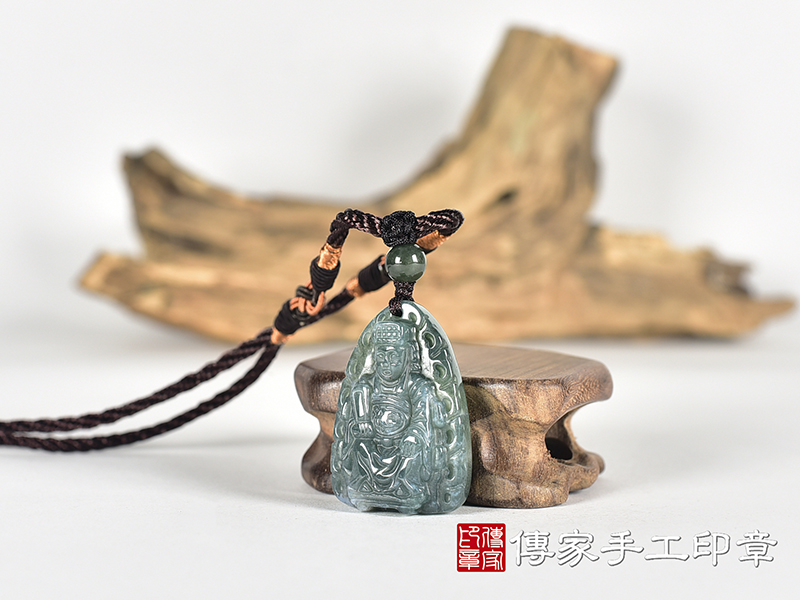 水草玉媽祖項鍊玉珮(天上聖母:媽祖牌水草玉媽祖玉珮、水草玉媽祖玉墜)。水草玉媽祖,MD343。客製化訂做各種水草玉媽祖吊墜玉珮項鍊。★附東方翡翠寶石保證卡 1.jpg
