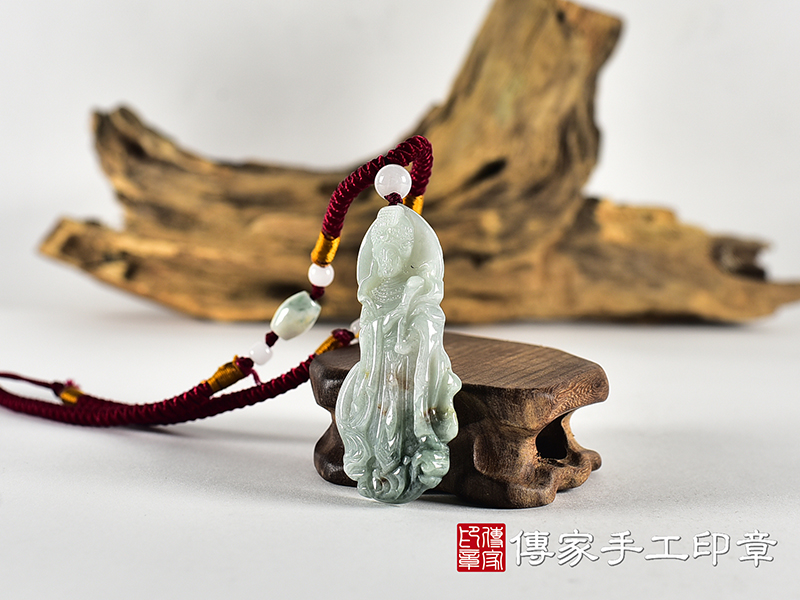 翡翠媽祖項鍊玉珮(天上聖母:媽祖牌A貨翡翠媽祖玉珮、緬甸玉媽祖玉墜)。綠色糯種媽祖,MD362。客製化訂做各種翡翠媽祖吊墜玉珮項鍊。★附A貨翡翠雙證書 1.jpg