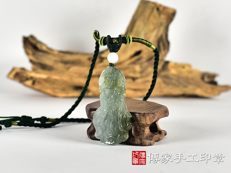 翡翠媽祖項鍊玉珮(天上聖母:媽祖牌A貨翡翠媽祖玉珮、緬甸玉媽祖玉墜)。綠色糯種媽祖,MD367。客製化訂做各種翡翠媽祖吊墜玉珮項鍊。★附A貨翡翠雙證書 1.jpg